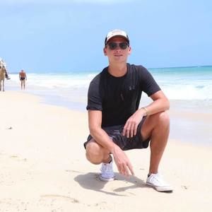 Meet your Posher, Nick